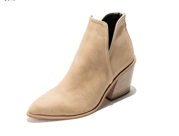 Leopard Chic Women's Heeled Booties