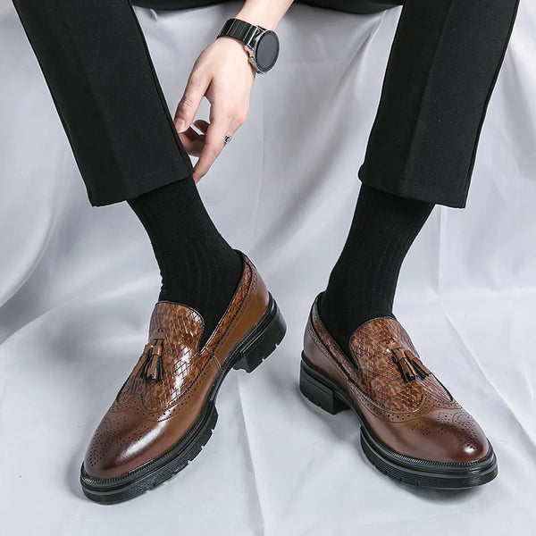 Men's Brogue Carved Dress Shoes with Tassels